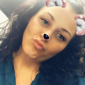 Meet your Posher, Andrea